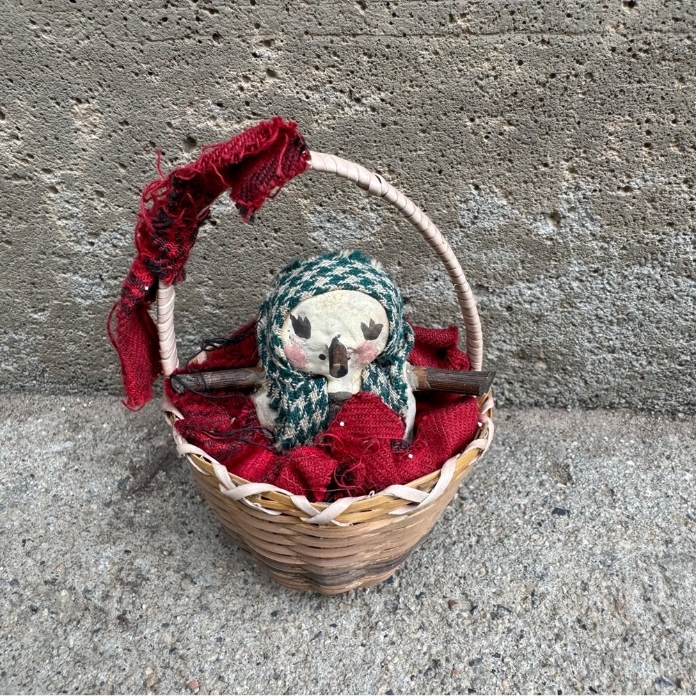 VTG 1996 Folk Art Sonwwoman Rustic Christmas
